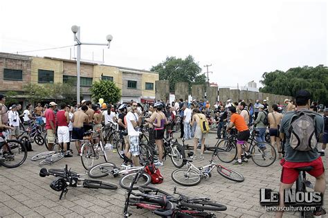 Imágenes del World Naked Bike Ride Guadalajara 2013 A Través de la Lente Le Nous Cultura