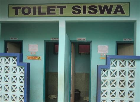 Pelajar Dicaj 15 Sen Jika Mahu Guna Tandas Kosmo Digital