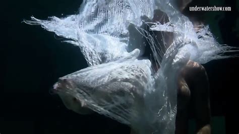 Polcharova And Siskina Wet Horny Underwater Lesbians