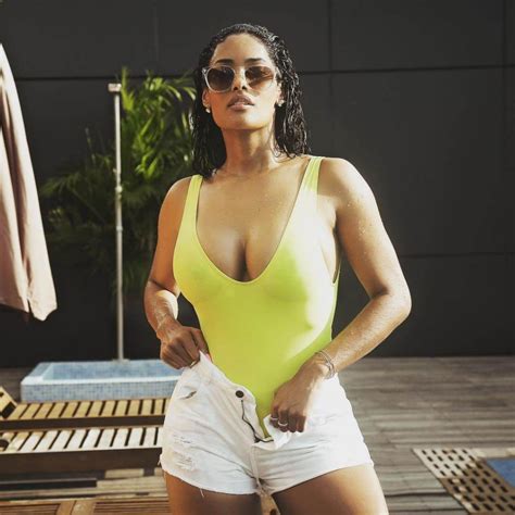 Hot And Sexy Micaela Reis Photos ThBLOG