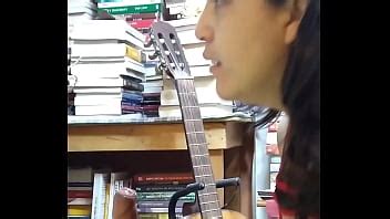 Fellation riche d un jeune étudiant universitaire à la recherche d un emploi XVIDEOS