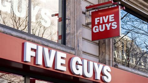 How Rich Is The Five Guys Ceo And What S The Average Pay Of Its Employees