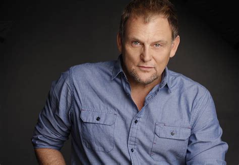 Mrk Eis Onder Meer Halfmiljoen Van Steve Hofmeyr Oor ‘ Herrie Netwerk24