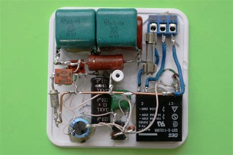Схема реле с задержкой выключения нагрузки 220 В своими руками