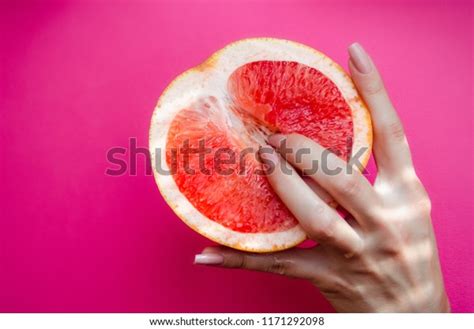 S Mbolo De Vagina Dos Dedos En Foto De Stock Shutterstock