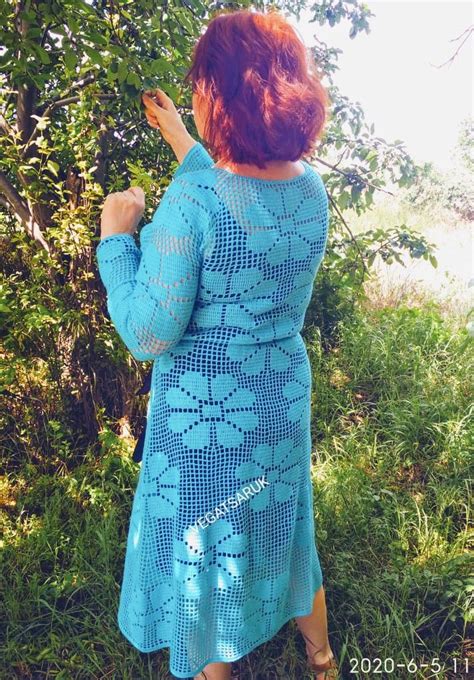 Платье с ромашками