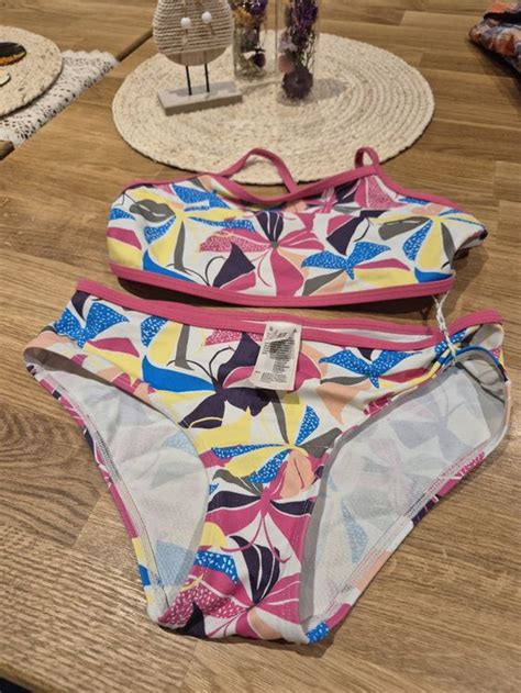 Mädchen Bikini Gr 140 146 Badeanzug bunt sommerlich Gebraucht in Unterstammheim für CHF 5