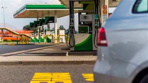 Gasolina A R Saiba Como Economizar Na Hora De Abastecer O Carro