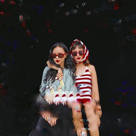 Khi loạt hot girl hàng đầu chụp ảnh cùng nhau thần thái ai cũng xuất sắc