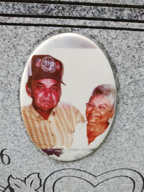 Remembering Randy McNabb: Obituary and Memorial Information 27