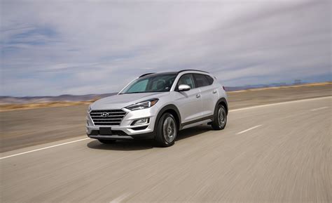 hyundai tucson  features