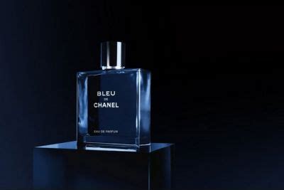 духи блю де шанель мужские | Fragrance photography, Perfume bottle ...