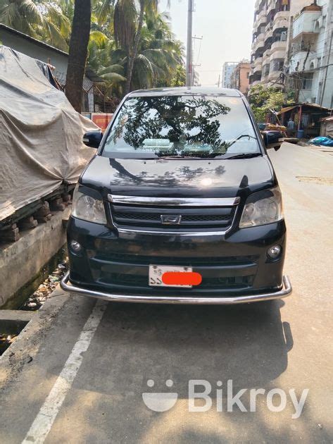 Toyota Noah Black In Agrabad Bikroy