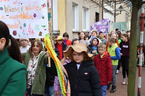 Galeria By O Kolorowo I Rado Nie Wiosenne Obchody W Szlichtyngowej