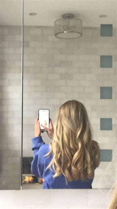 Pin by Anna P on włosy in Pretty blonde hair Blonde hair girl Pretty blonde girls