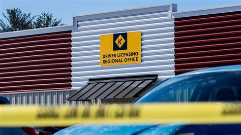 3 People Killed in Shooting Outside a Kentucky Driver’s License Office
