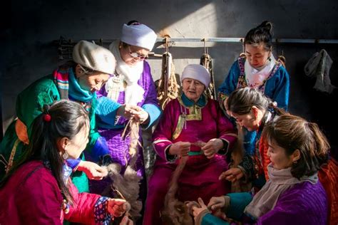Nomadic communities in Mongoli [IMAGE] | EurekAlert! Science News Releases