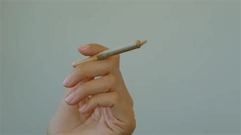 5 Best Practices in Smoking Cannabis for the First-Time