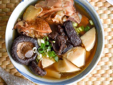 【老菜脯綠竹筍雞湯】溫補食材，驅散溼氣 By 高家老菜脯 愛料理