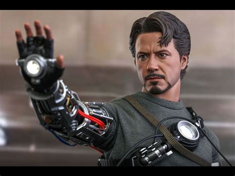 Hot Toys Mms Iron Man Tony Stark Mech Test Version Sealed Brand New Hypedbase