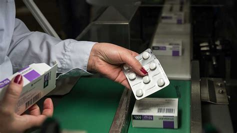 Vertex Stock Flashes A Surprise Entry As Non-Opioid Pain Drug Looms ...