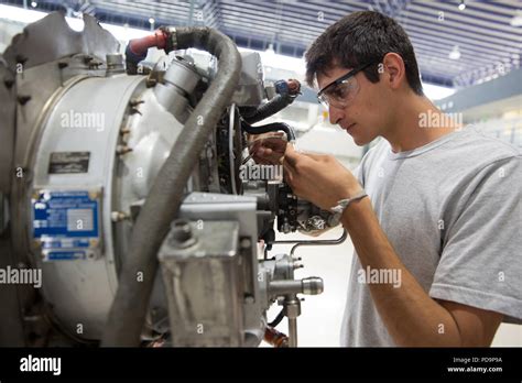 Aircraft Maintenance Technician Hi Res Stock Photography And Images Alamy
