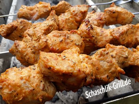 Schaschlik mit Whiskey Marinade für den Mangal Schaschlik Grill