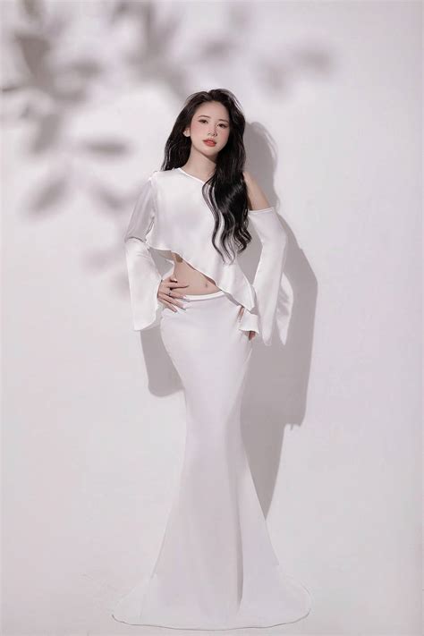 Hot girl Kon Tum đốn tim người nhìn bởi nụ cười rạng rỡ