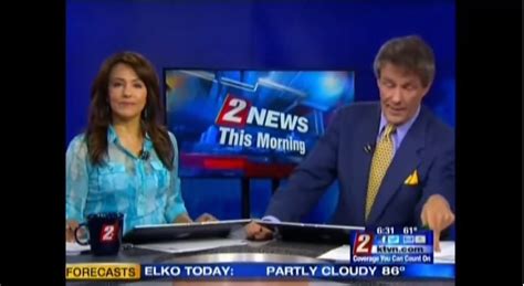 Sex toys au petit déjeuner Une journaliste américaine très gênée par son collègue Puremédias