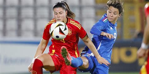 Calcio Donne Italia Spagna In Amichevole A Vicenza