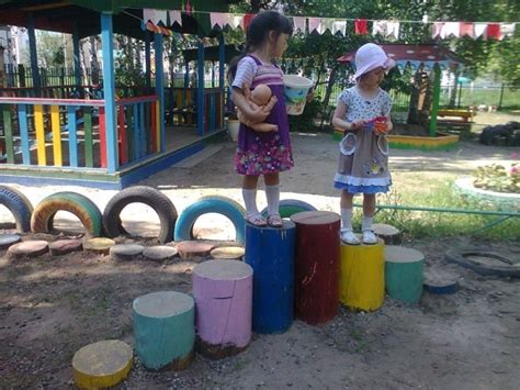 Создать мем "в садах, детский сад, детская площадка в саду" - Картинки ...