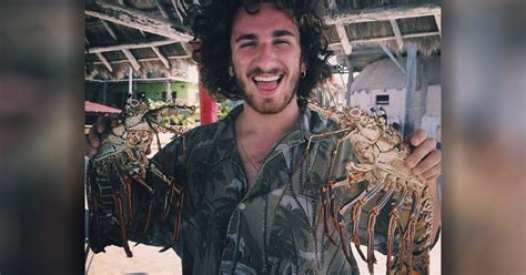 El Jonathan de la serie "Aída" vuelve a disfrutar de Cuba 