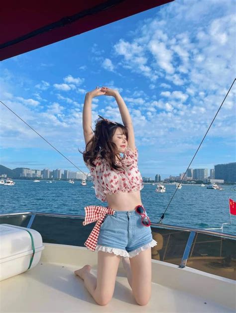 Youre Cute Pose Reference Debbie Korean Girl Bikinis Swimwear