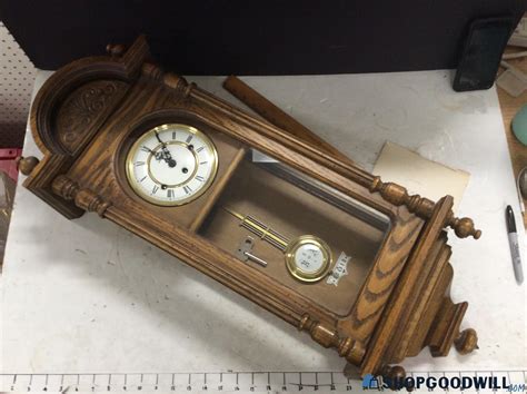 Vintage Howard Miller Chiming Pendulum Wall Clock | ShopGoodwill.com