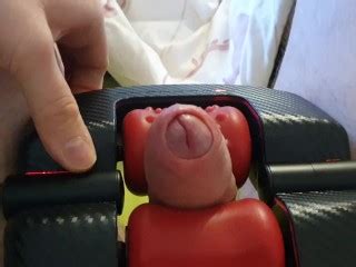 使用不含润滑剂的 Orctan Pornhub Gay