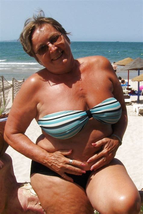 Grannies In Bikinis And Swimsuits Porn Pictures Xxx Photos Sex Images Pictoa