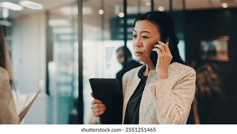 Mature Japonaise Avec Fils Images Photos De Stock Objets D Et Images Vectorielles