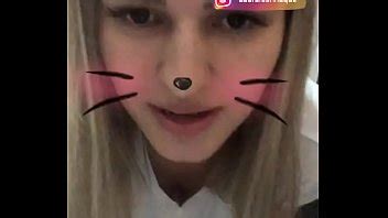 Loirinha sem sutiã XVIDEOS