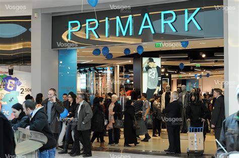 Primark / Primark opent winkel bij Disneyland Paris met grote Disney ...