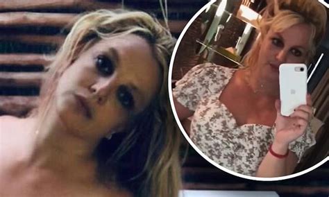 Britney Spears Reveals Her Most Liked Nude Photo Garnered Four Million Likes Daily Mail Online