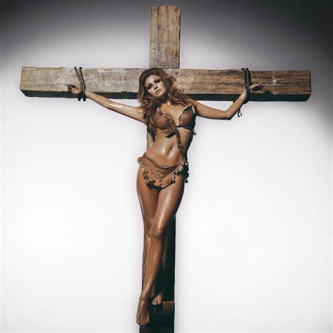 Raquel Welch Nude Pics Page