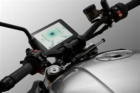 Qj Motor Srk Features And Engine Of The Hp Naked Sports Bike