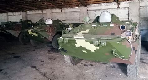 ДП КБТЗ відремонтувало дев'ять БТР-80 (фото) | Defense Express