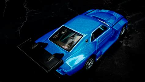 Premium Hot Wheels Modified Ford Mustang Elite Hgw Metallic Blue