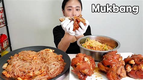 직접 만든 간장족발과 실비김치넣은 김치비빔국수 김치비빔당면 먹방 Jokbal Pigs Feet Spicy Kimchi