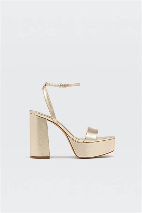 Stradivarius Tiene Las Sandalias Perfectas Para Una Noche De Fiesta De