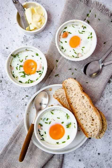 Oeufs Cocotte Met Zalm Zo Maak Je Deze Eitjes Uit De Oven