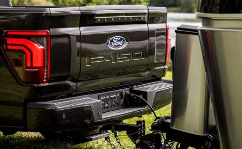 Ford F As Es La Nueva Caja De Carga Pro Access Tailgate Para