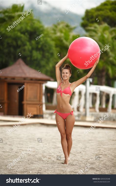 Fitness Woman Bikini Model Fit Ball Stock Photo 605553548 Shutterstock
