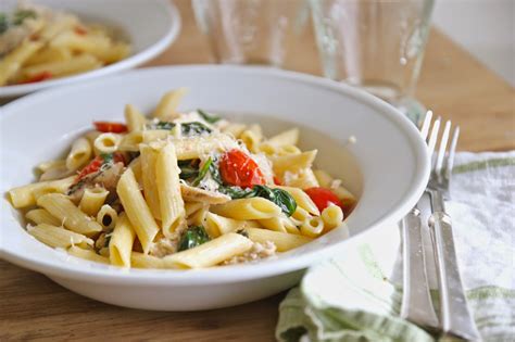 Shell Pasta With Chicken And Zucchini